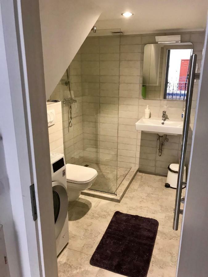 3 Comfortable And Cosy Apartments In Heart Of Budapest Near Basilica المظهر الخارجي الصورة